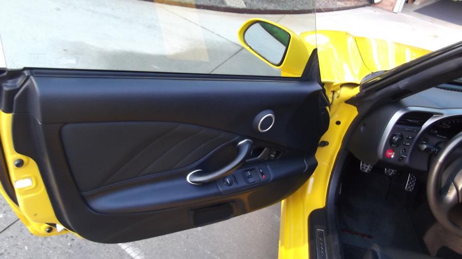 Детали интерьера Honda S2000 (AP1) 2002 года  (фото 23 из 54)